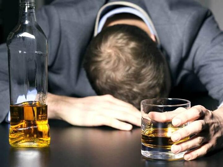 pengambilan alkohol sebagai penyebab vena varikos